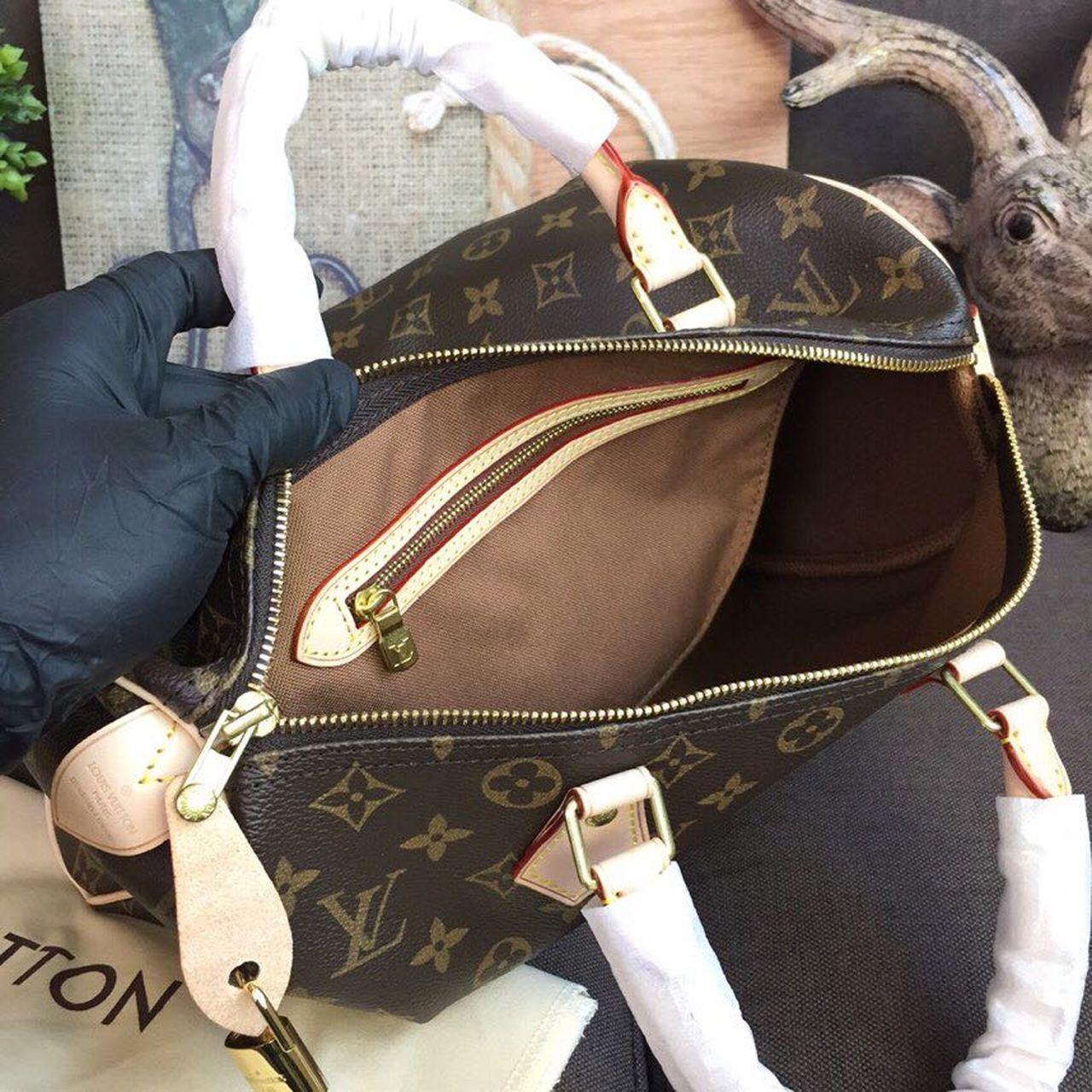 Louis2BVuitton2BSpeedy2B302BMonogram2BCanvas2BFor2BWomen2C2B11.8in30cm2BLV2BM411082B7-73U8O.jpg