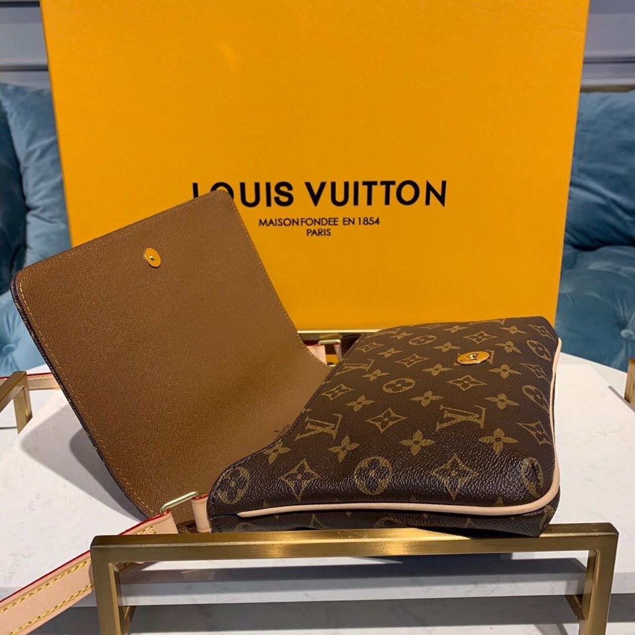 Louis2BVuitton2BTango2BMonogram2BCanvas2BFor2BWomen2C2BShoulder2BAnd2BCrossbody2BBags2B9.1in23cm2BLV2BM512572B6-DlAuo.jpg