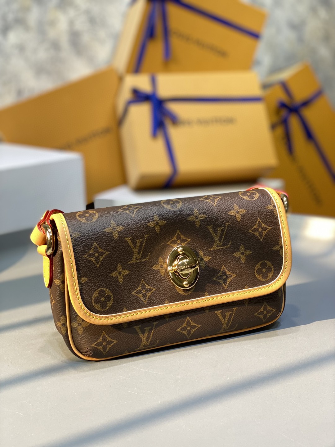 Louis2BVuitton2BTikal2BPM2BMonogram2BCanvas2BFor2BWomen2C2BWomens2BHandbags2C2BShoulder2BBags2B23cm2BLV2BM400782B1-gMitl.jpg