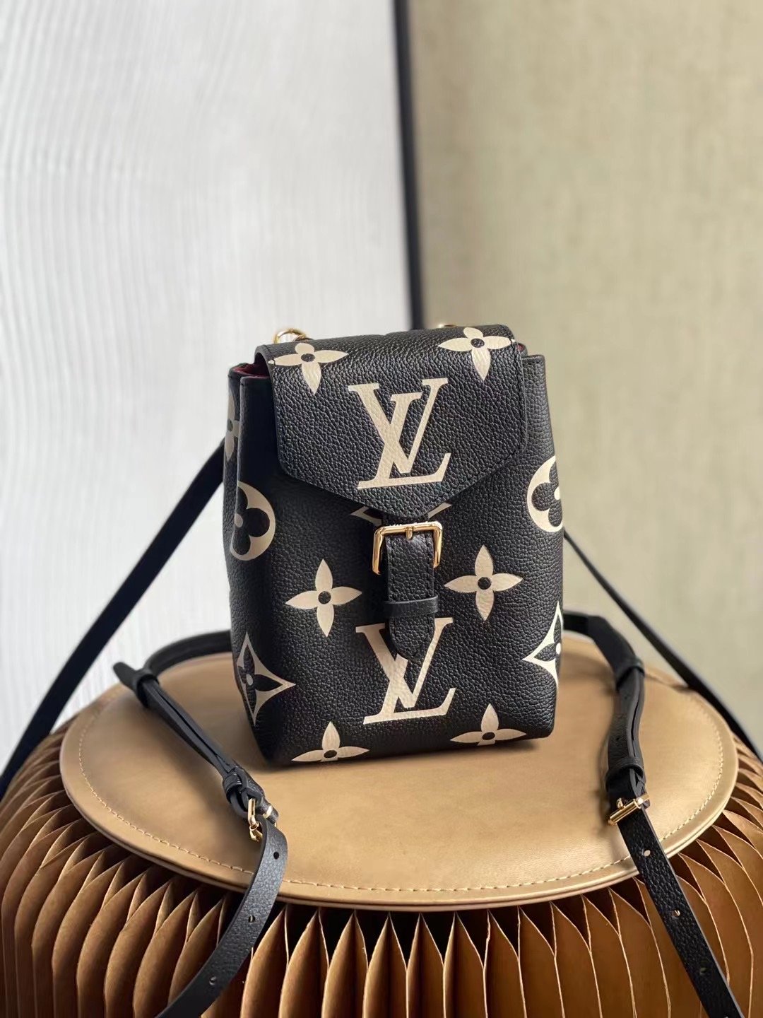 Louis2BVuitton2BTiny2BBackpack2BMonogram2BEmpreinte2BBlack2BFor2BWomen2C2BWomens2BBags2B19cm2BLV2BM807382B1-8cwQ3.jpg