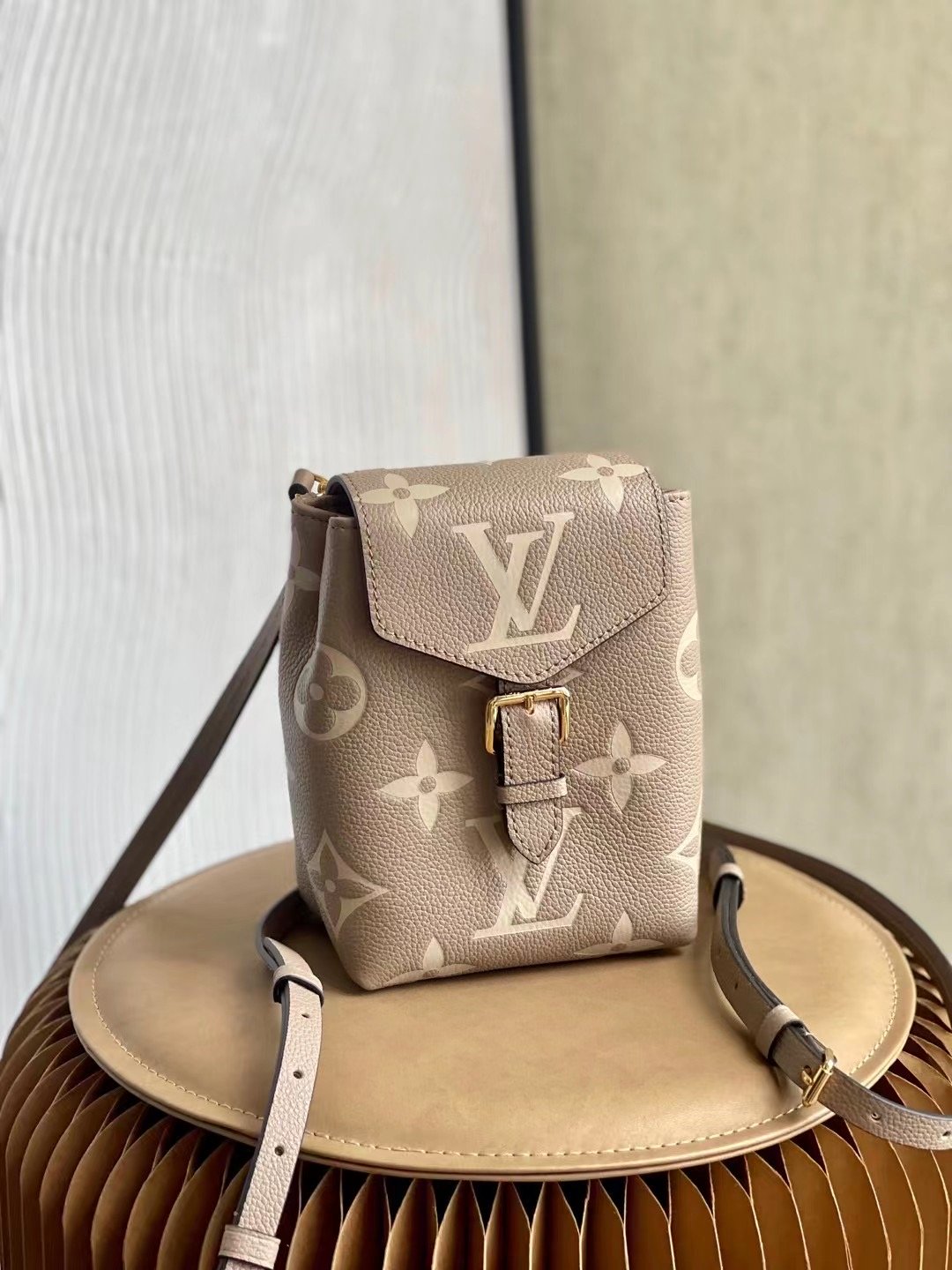 Louis2BVuitton2BTiny2BBackpack2BMonogram2BEmpreinte2BTourterelle2BBeige2BFor2BWomen2C2BWomens2BBags2B19cm2BLV2BM807382B1-HrcGR.jpg