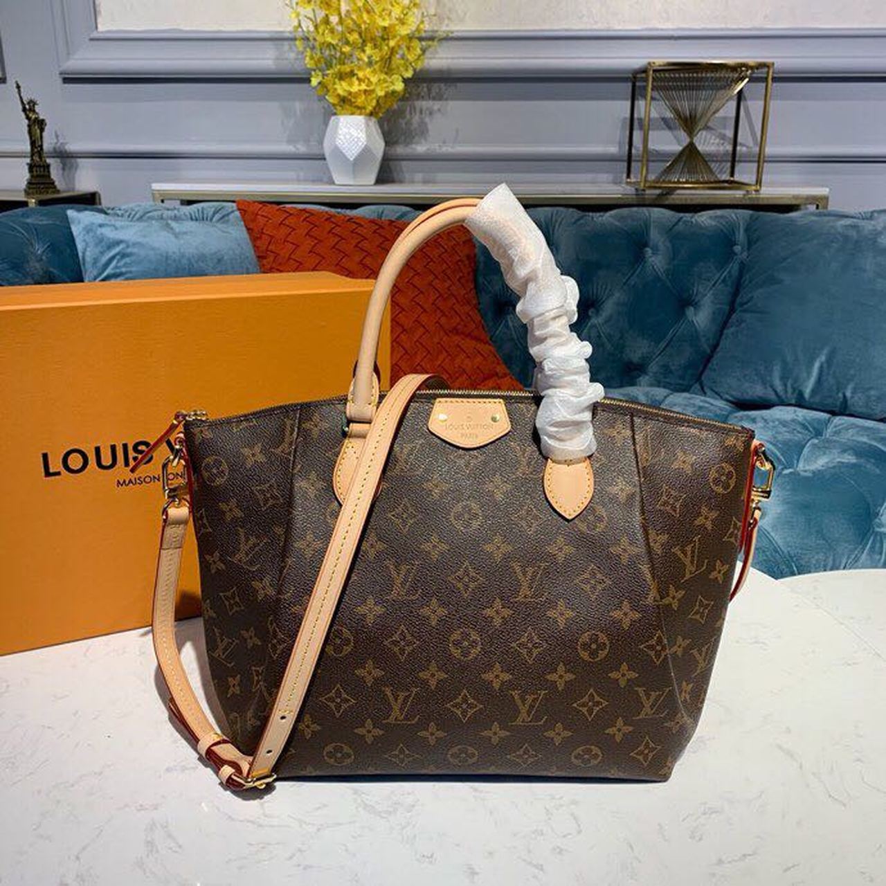 Louis2BVuitton2BTurenne2BMM2BMonogram2BCanvas2BFor2BWomen2C2BWomenC3A2E282ACE284A2s2BHandbags2C2BShoulder2BBags2B15in38cm2BLV2BM488142B1-7borS.jpg