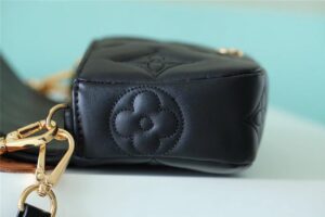 Louis Vuitton Wallet On Strap Bubblegram Monogram In Wallets and Small Leather Goods For Women M81398 7.9in/20cm LV M81398