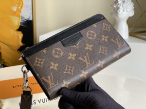 Louis Vuitton Zippy Dragonne Monogram Canvas Black For Women, Women’s Wallet 7.5in/19cm LV M69407