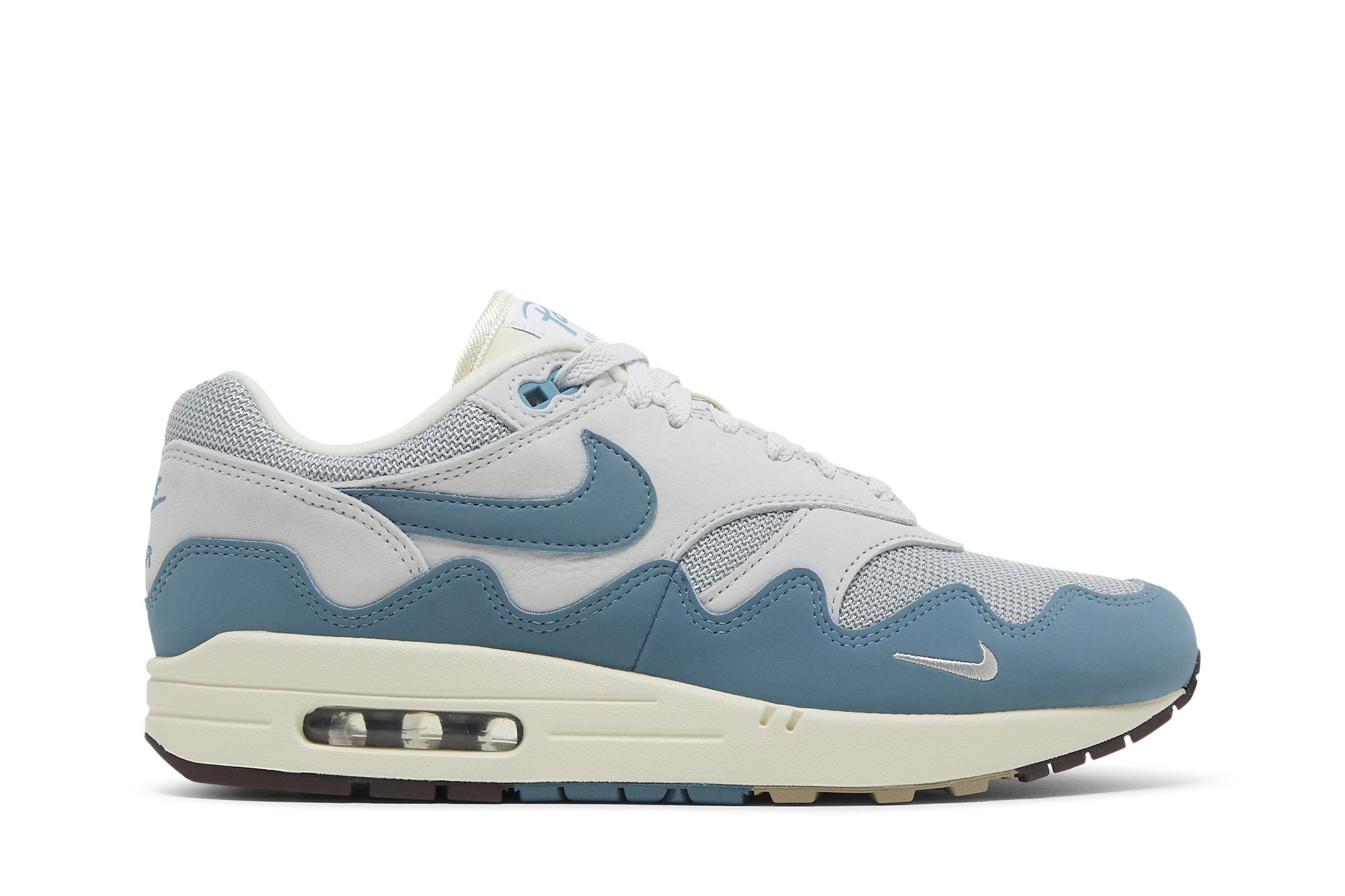 nike-air-max-1-patta-waves-noise-aqua-with-bracelet-4wsdj.jpeg