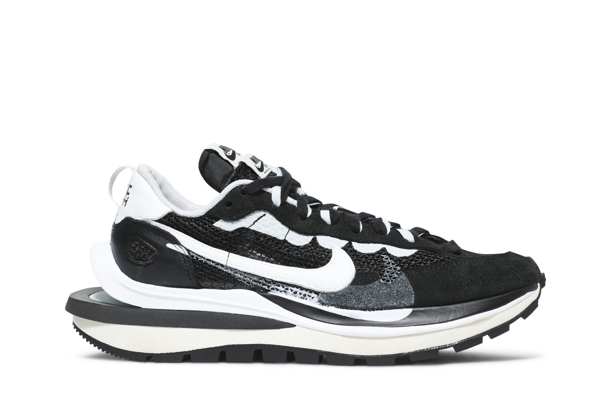 nike-vaporwaffle-sacai-black-white-f6i9m.jpeg